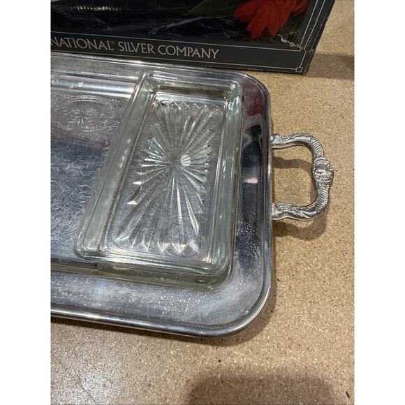 International Silver Serving Tray w/ 2 Glass Inserts NOS Incomplete Set - Picture 3 of 9